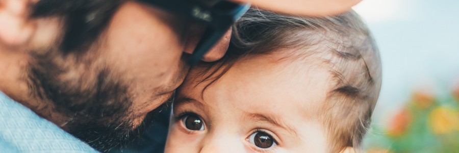 Escuchar a los bebés 3 ferenc horvath 476136 unsplash 900x300 1