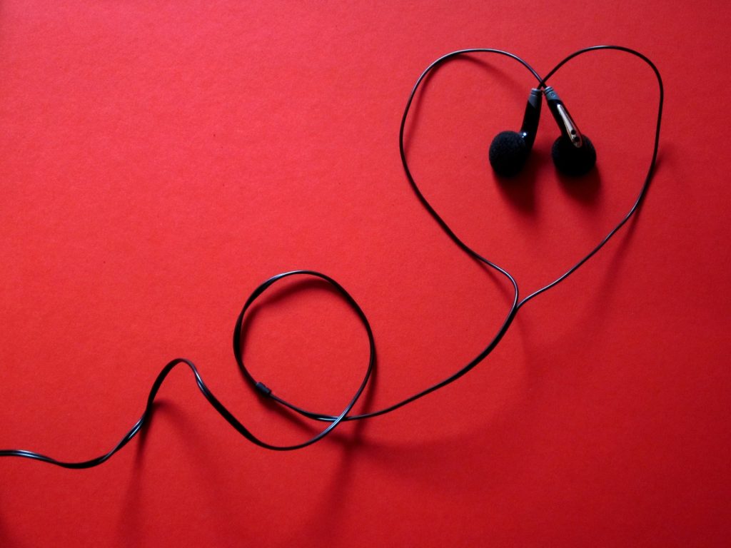 ¿Un taller de autoestima para adolescentes? ¿Para qué? 3 headphones 424163 1920